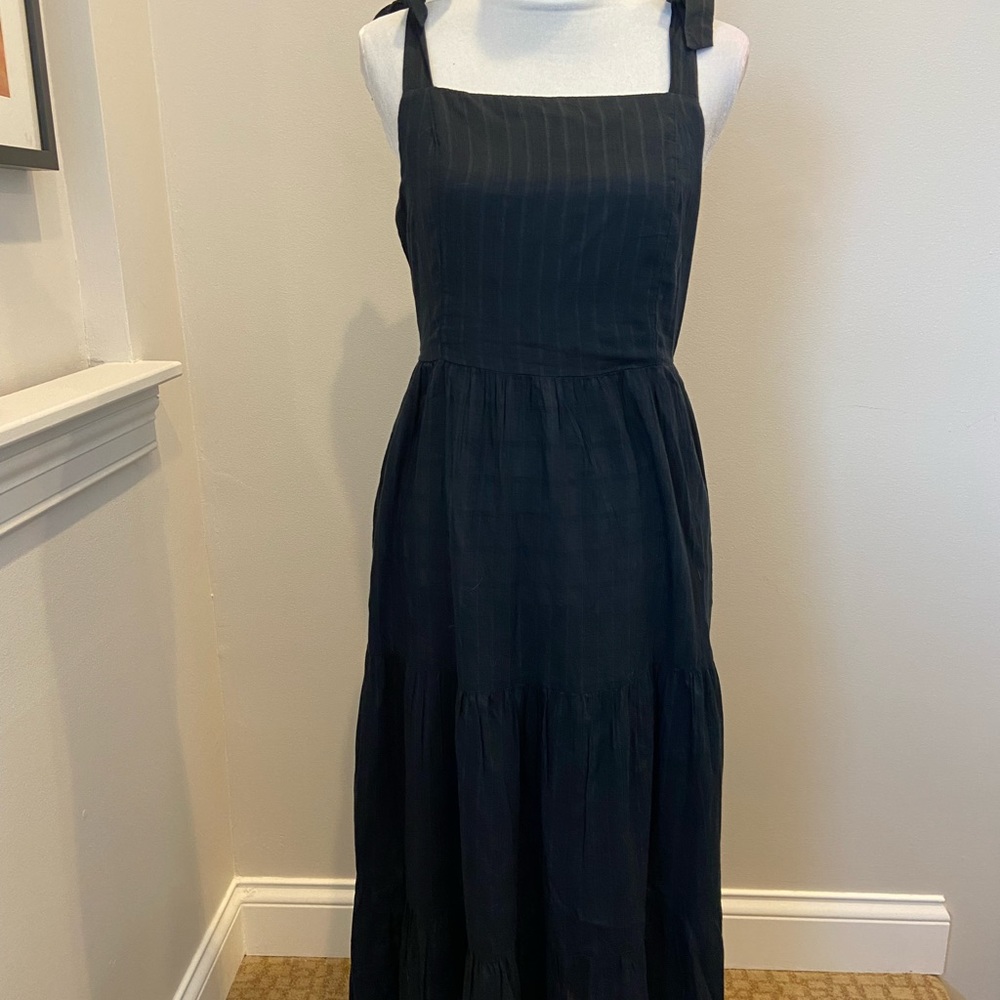 NWT Old Navy Black tie-shoulder maxi dress